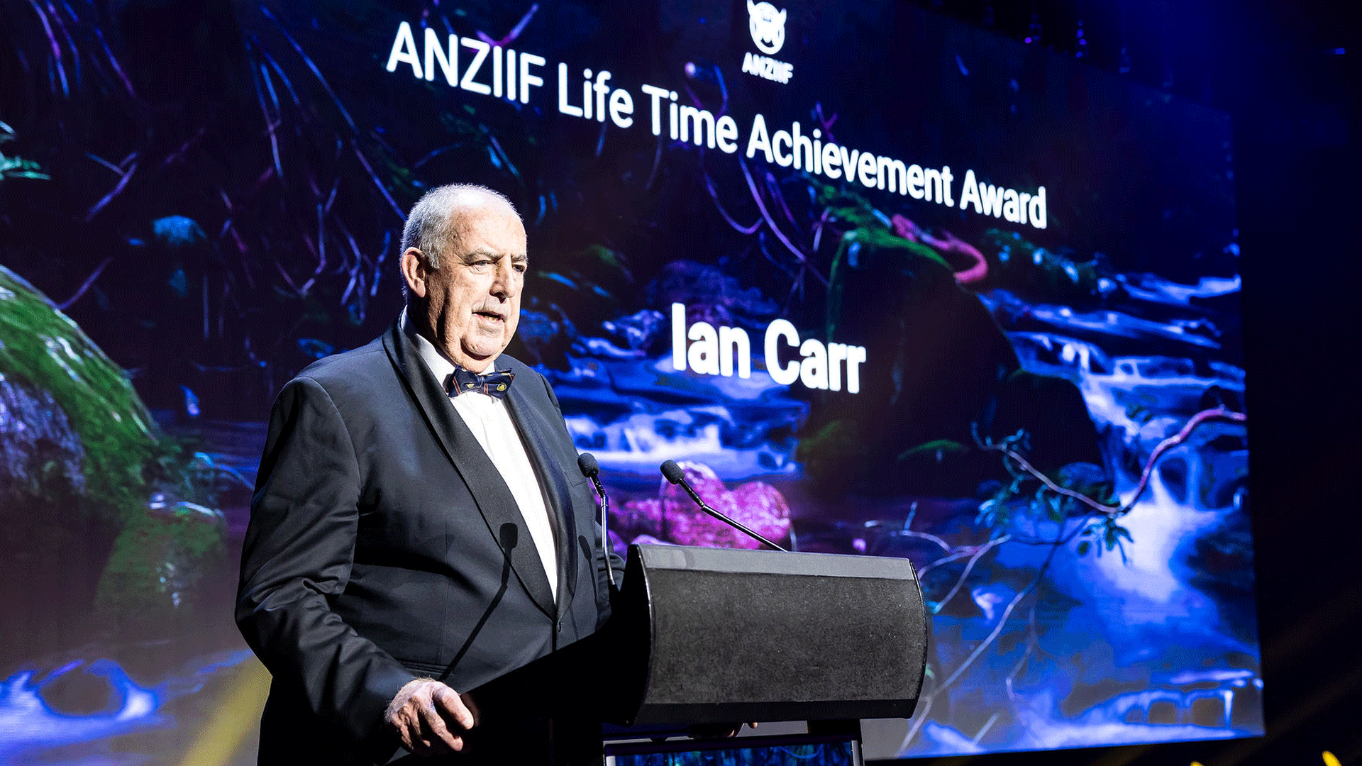 Ian Carr, founder Insurance Advisernet wins 2025 ANZIIF Lifetime Achievement award